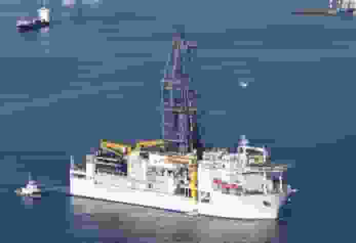 日本南鳥島深海試掘成功 6,000 米海底回收含稀土泥土 日媒:冀日本能成貴重資源大國