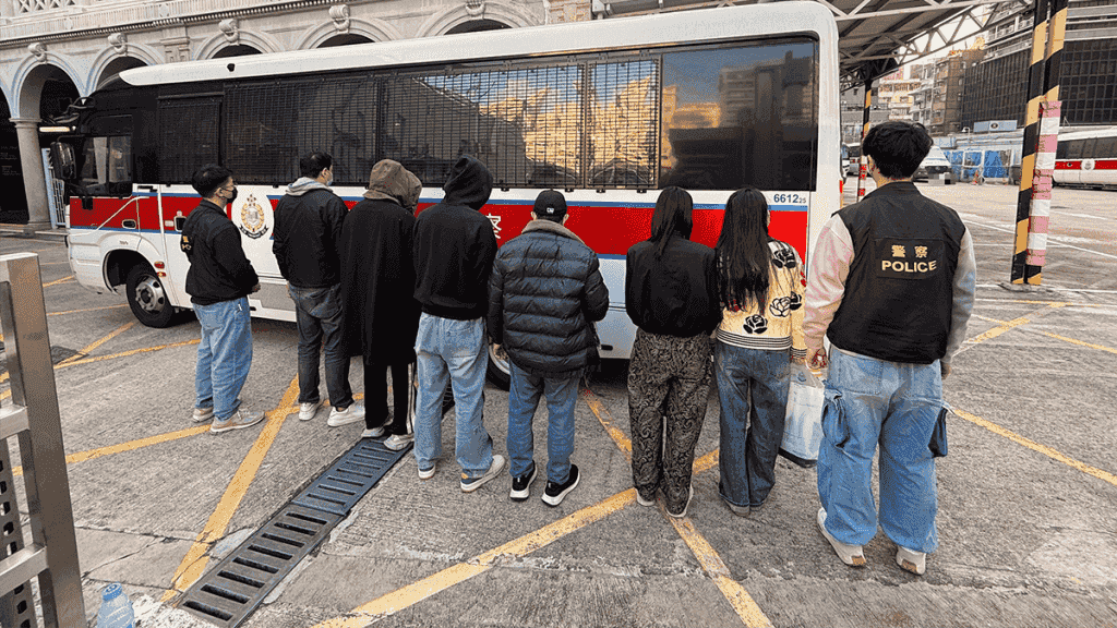 警冚旺角上海街百家樂賭場 7人被捕包括兩負責人