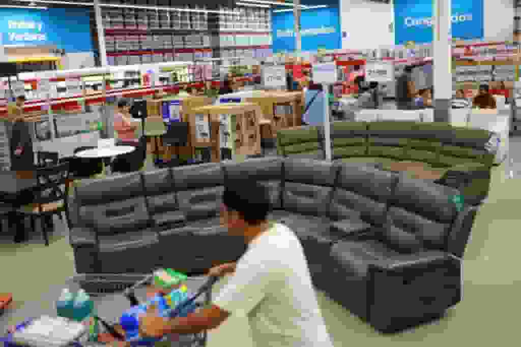 關稅戰 | 特朗普推遲家具關稅1年 美大降進口意粉反傾銷稅