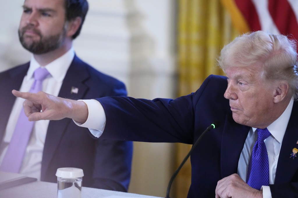 生擒馬杜羅 | 不願中俄勢力進入委內瑞拉 特朗普:美將決定哪些油企可投資