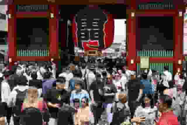 中日交惡影響經濟 近鐵百貨社長:中國顧客減少 關注春節動向