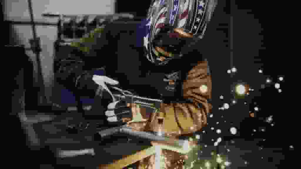 美老闆化身聖誕老人 公司賣盤向員工豪派花紅人均344萬