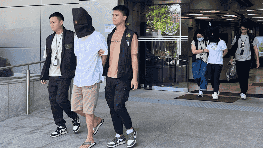 高德網約車黑工|3港人2內地司機被捕 揭集團持18車如車隊 與司機五五分帳