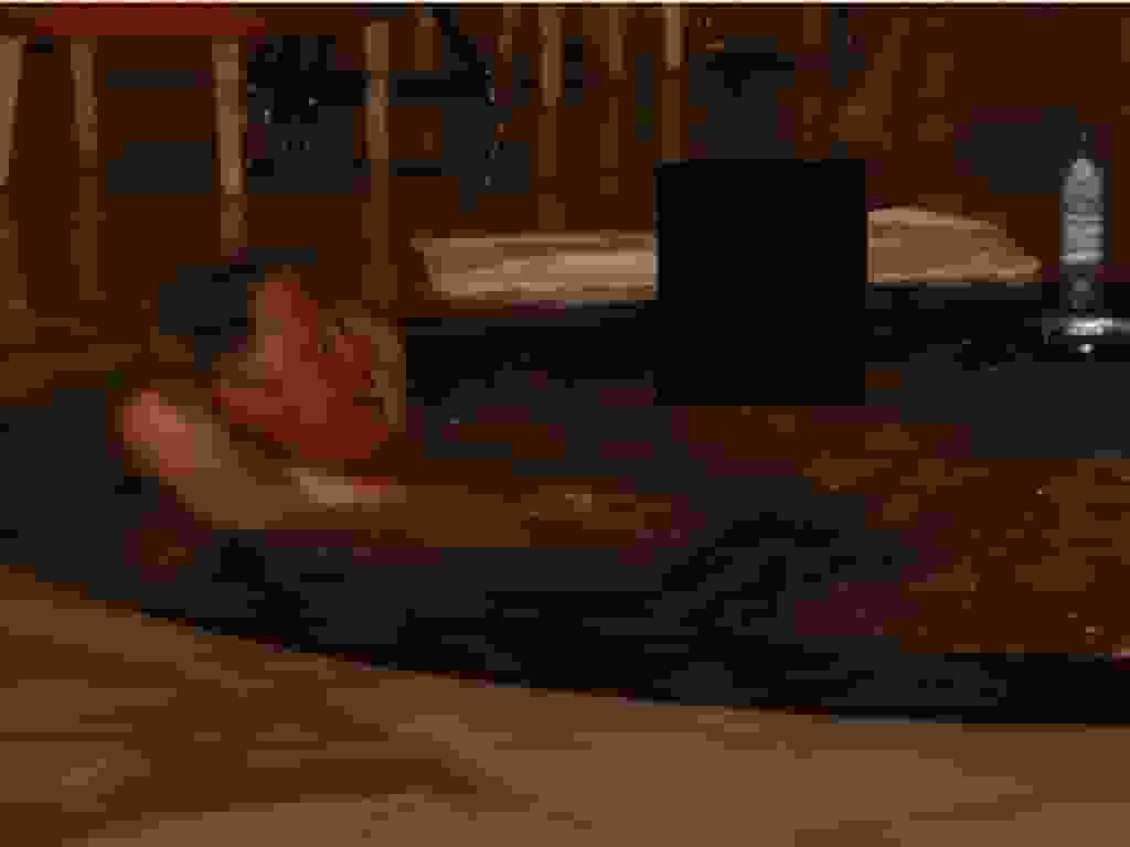 美公開淫媒富豪大量新檔案 克林頓成箭靶 有伴半裸躺按摩浴缸