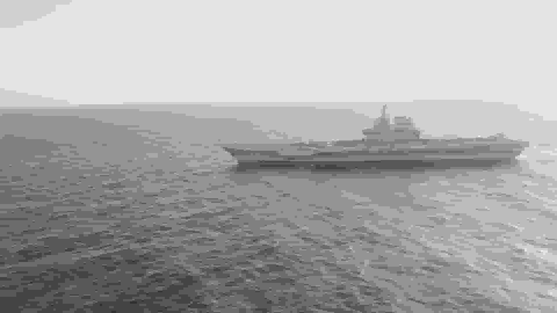解放軍山東艦航母編隊周四起訪港五天