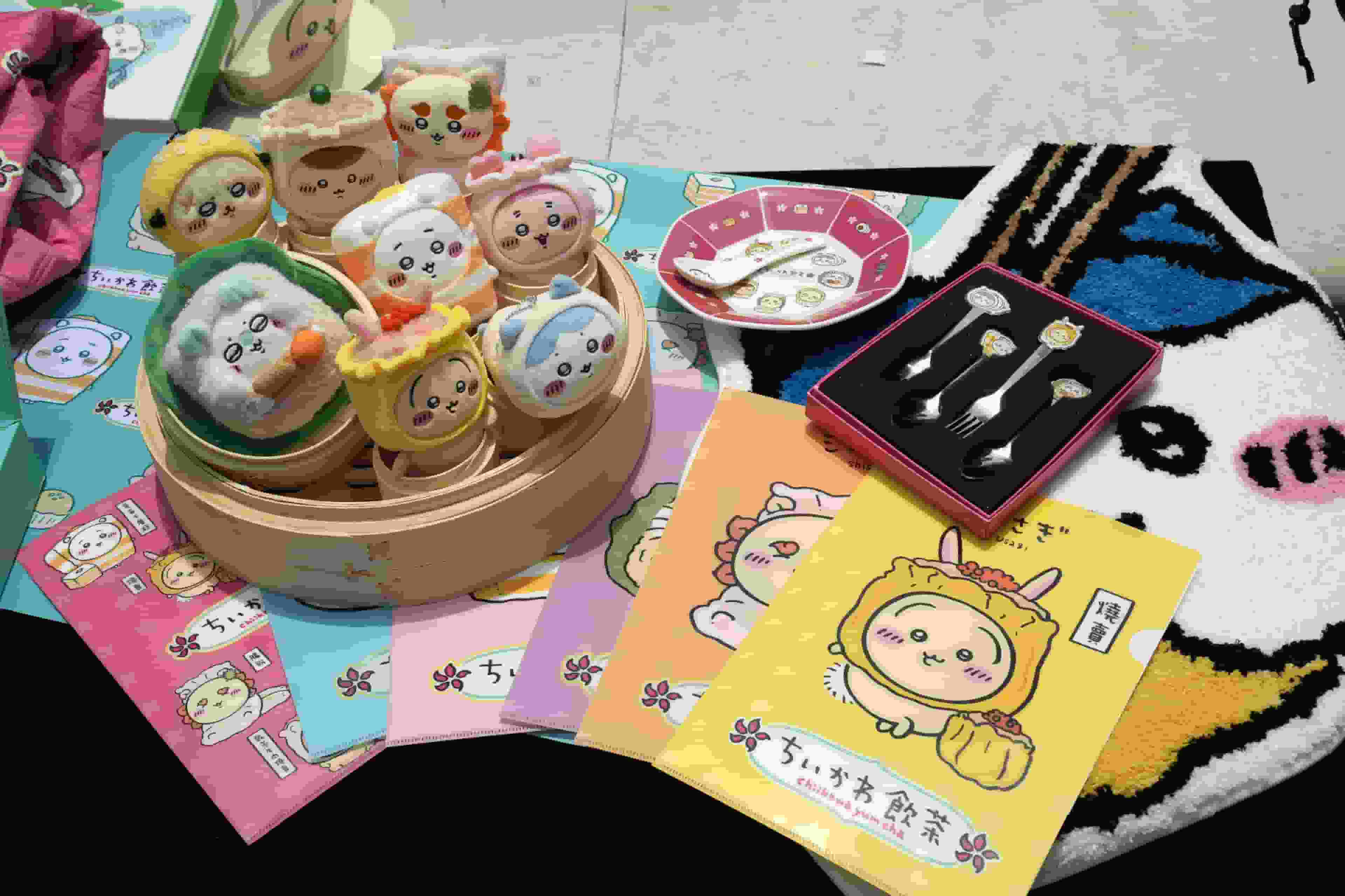 CHIIKAWA 登陸香港 尖沙咀設卡通立牌引打卡熱潮 主題特展下月正式開幕｜Yahoo