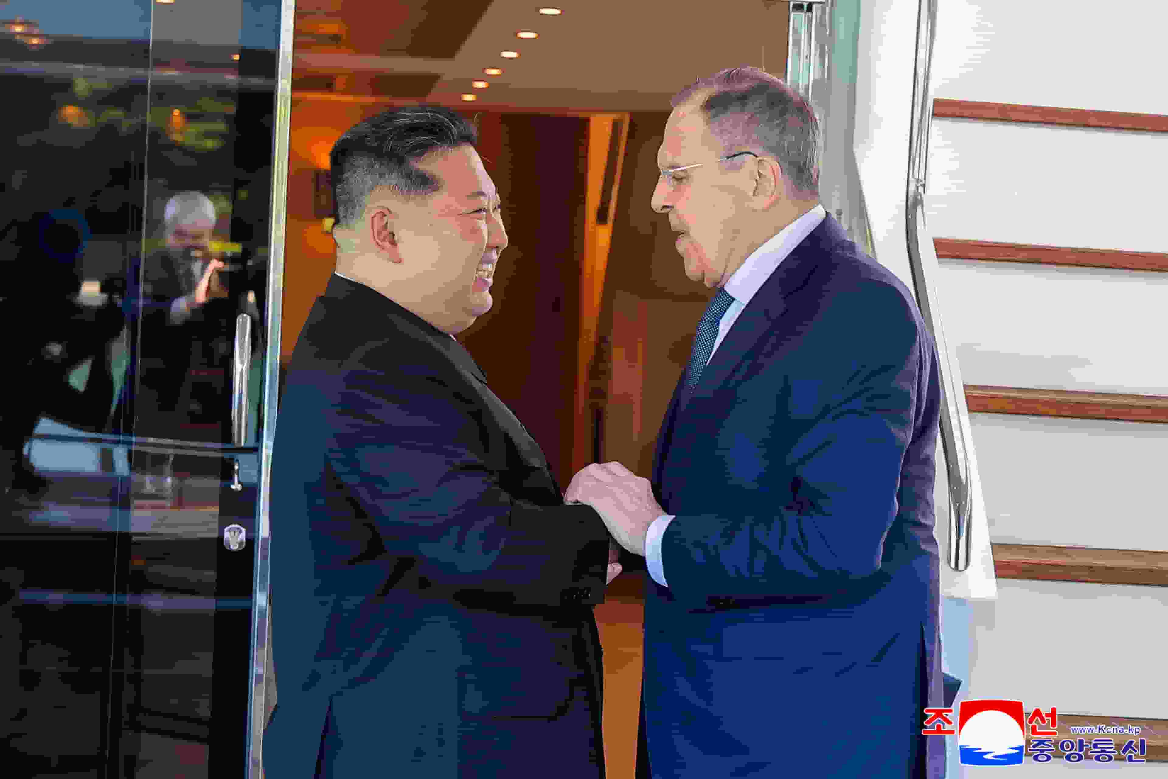 俄烏戰爭︱金正恩稱「無條件支持」俄羅斯 俄羅斯外長形容雙方是「無敵戰友」︱Yahoo