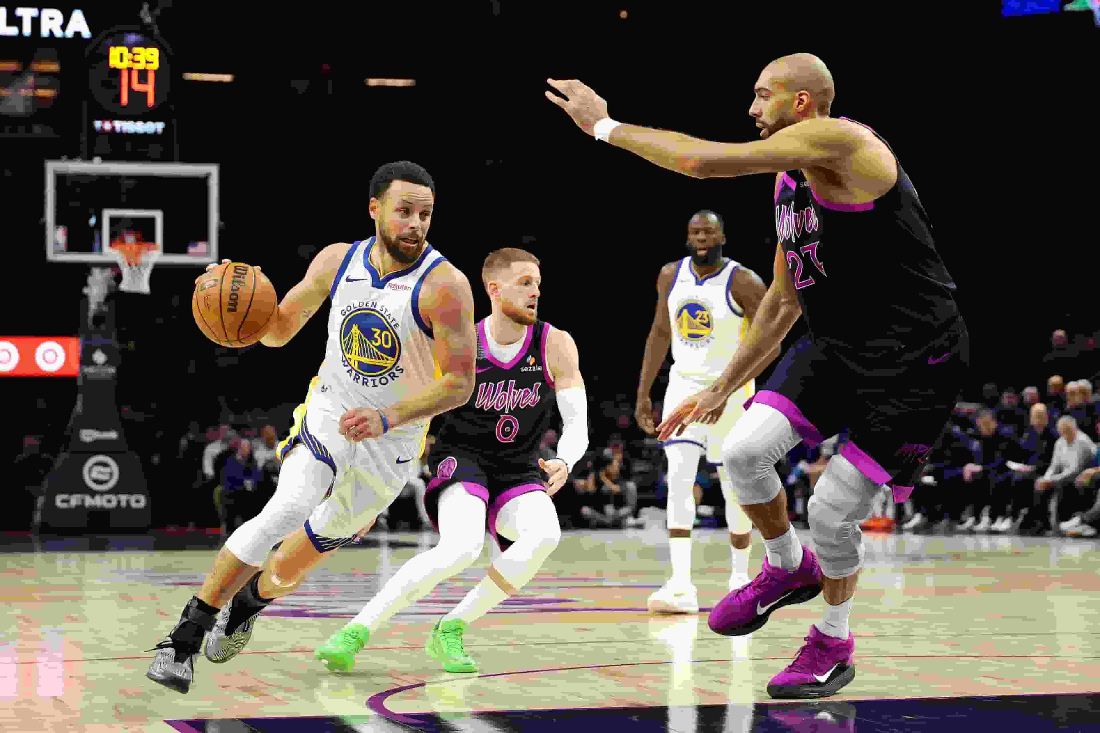 NBA | 咖喱得分打入前20大 下場再過皮雅斯