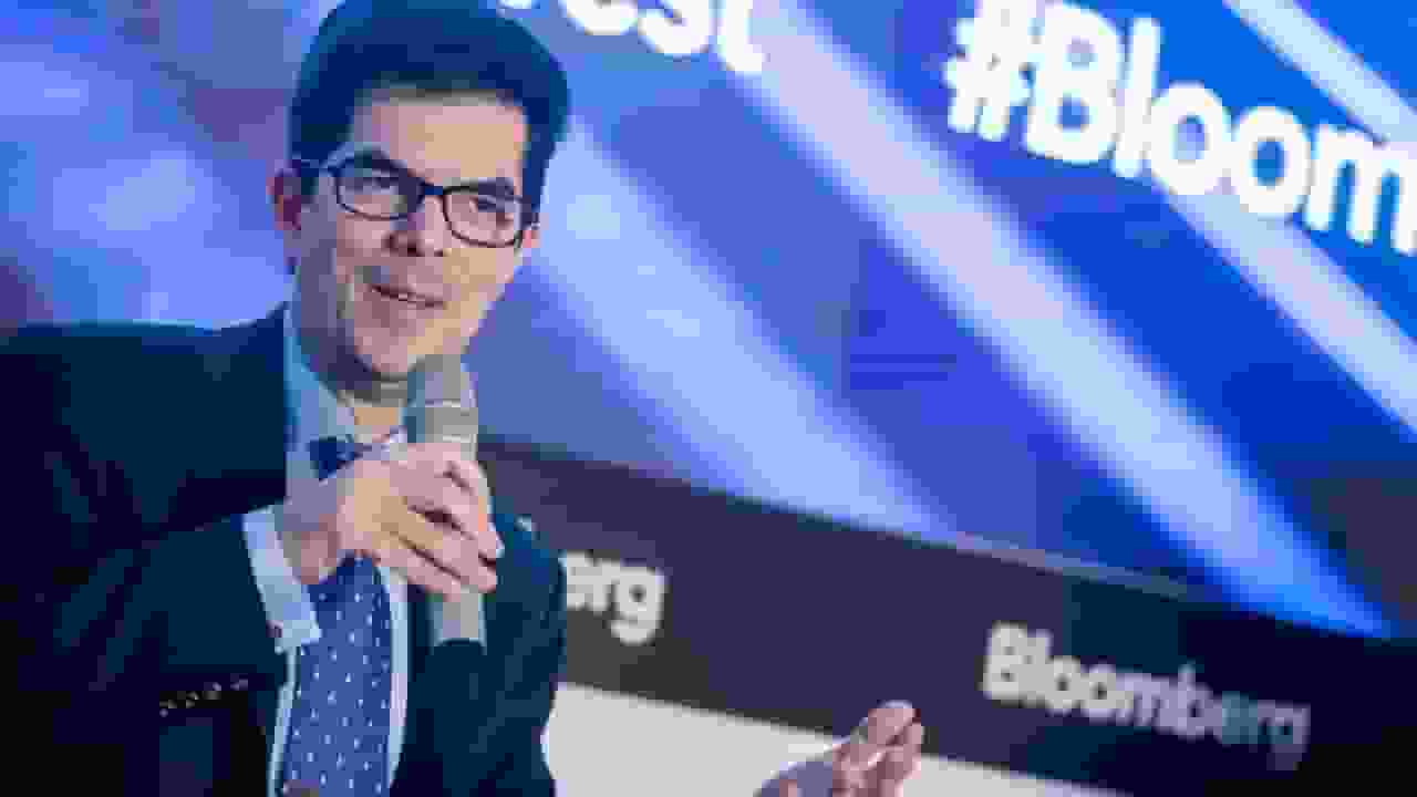 David Webb離世|港交所主席..正直熱忱 其精神在金融界長存不朽