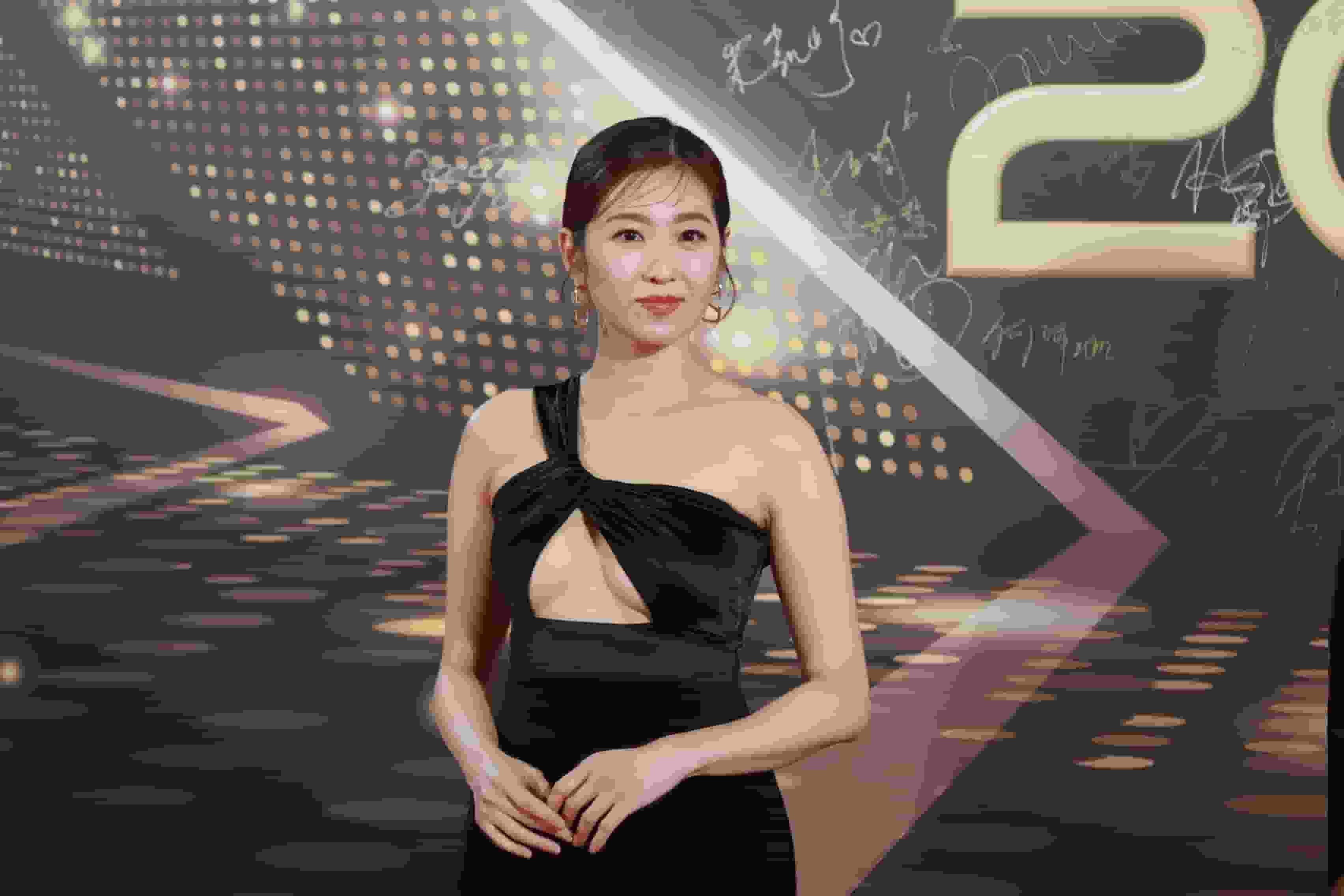 萬千星輝2025|陳自瑤發表單身宣言? 愛上獨旅:可以做返自己