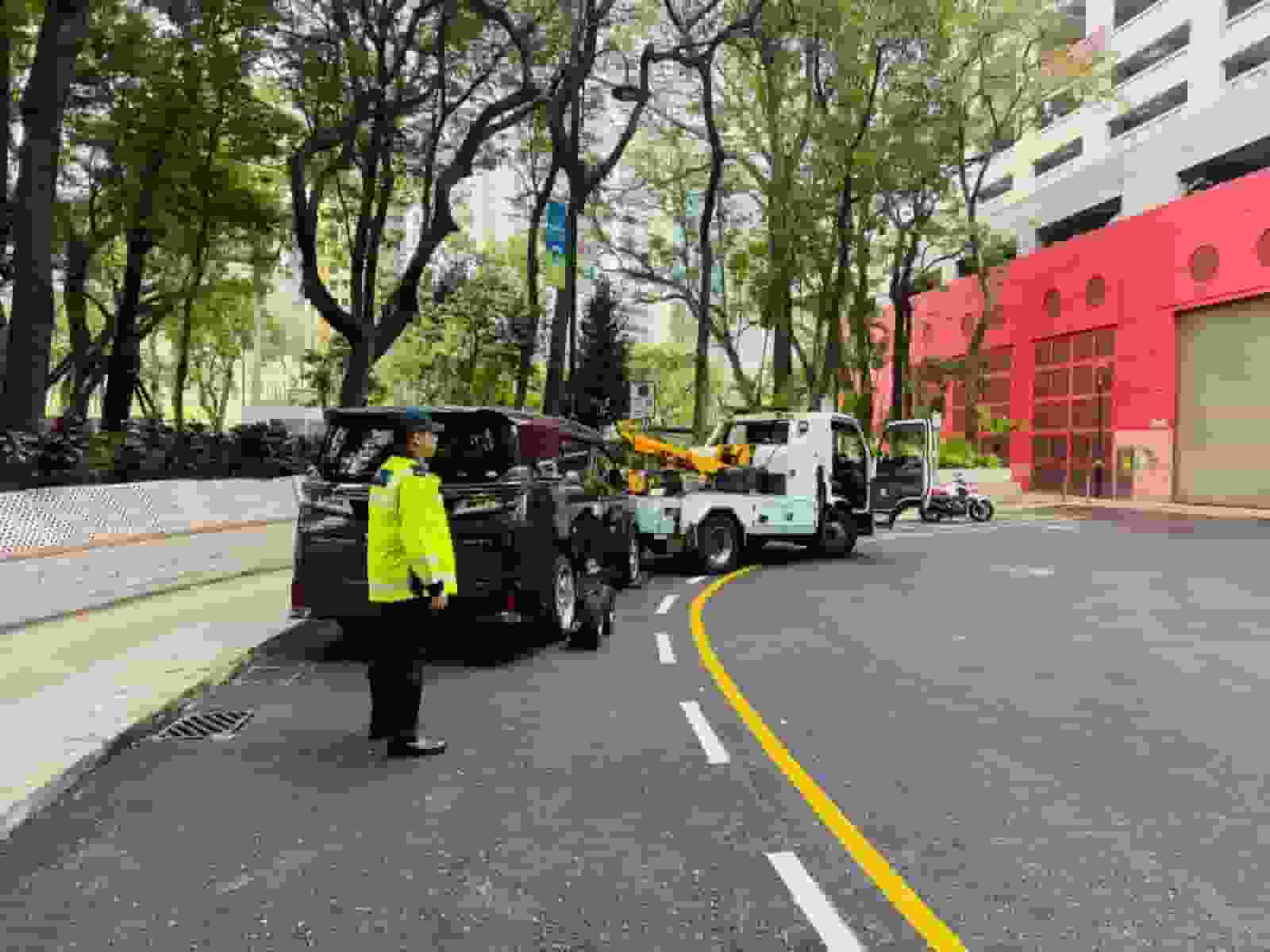 打擊違泊│油尖警區去年共發近21萬張「牛肉乾」 攝錄逾千宗違例