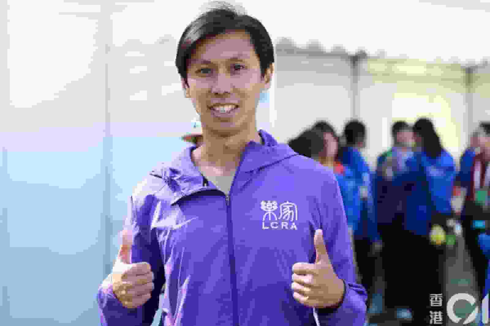 渣打馬拉松2026|陳家豪中途「不見了」 14公里傷出問人借錢搭車