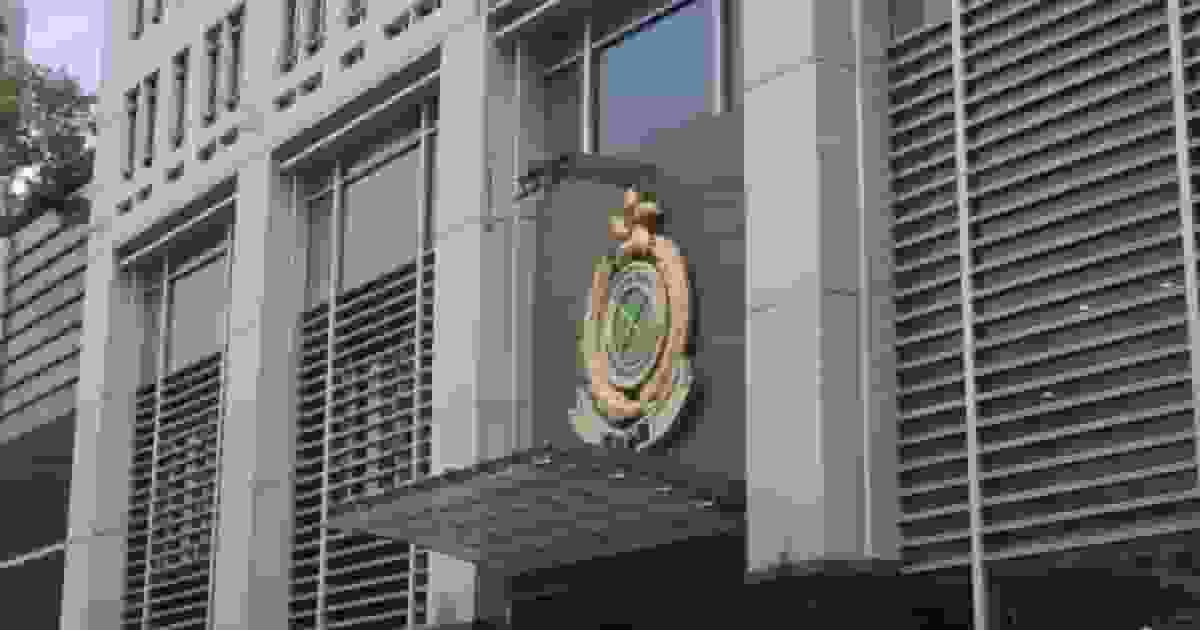 海關柴灣搗破私煙倉庫 檢13萬支私煙42歲女子被捕