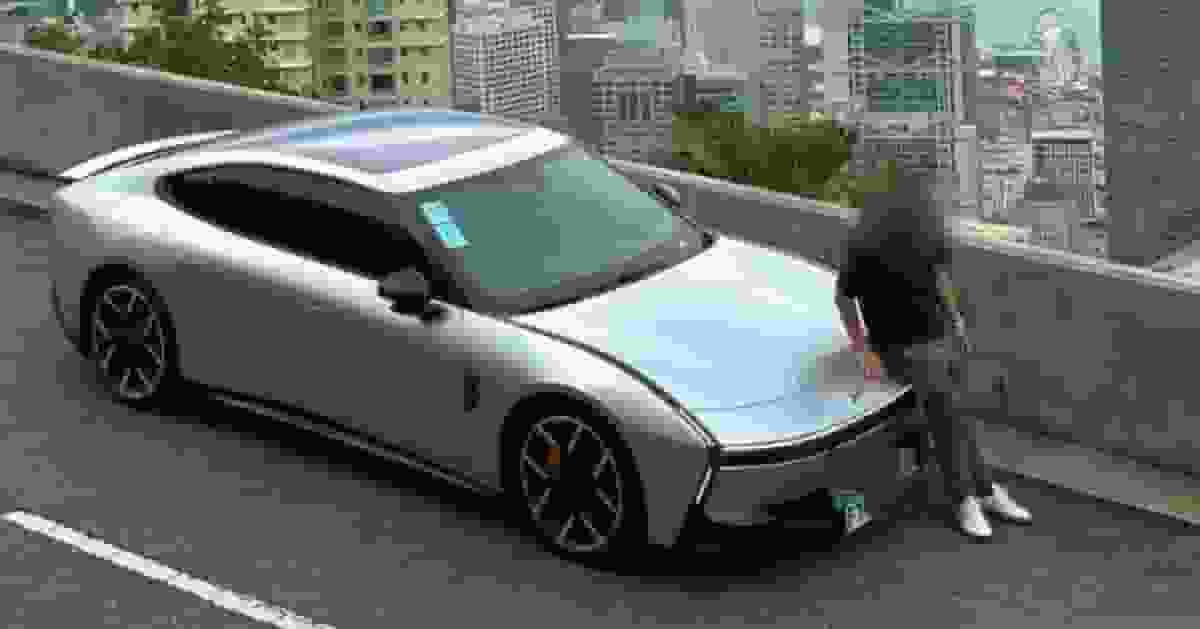 粵車南下警接兩宗公眾投訴 跟進有車輛玻璃透光度疑不符法規