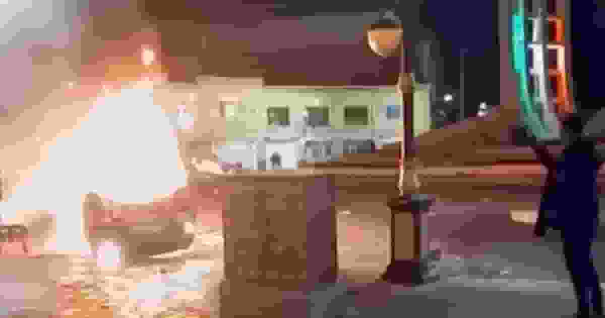 人權組織:伊朗示威增至最少62死 當局已實施網絡封鎖