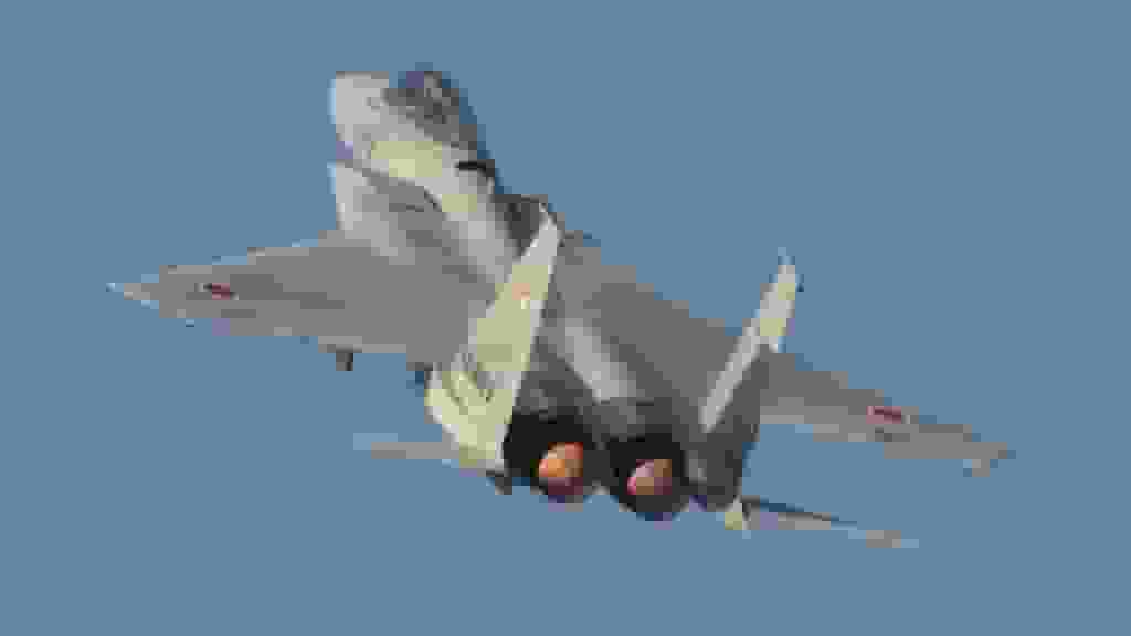 日指控殲-15兩開雷達照射自衛隊機 解放軍反斥多次抵近滋擾訓練