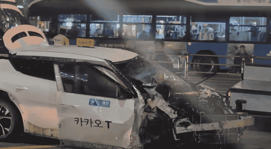 首爾的士失控撞人群釀1死10傷 包括4名外籍人士