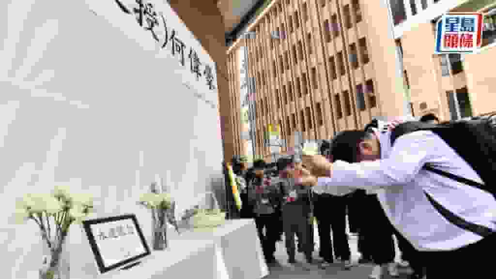 宏福苑五級火│大批同袍到達靈堂 市民獻花致敬 「用生命拯救生命」